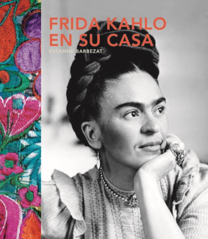 FRIDA KAHLO EN SU CASA