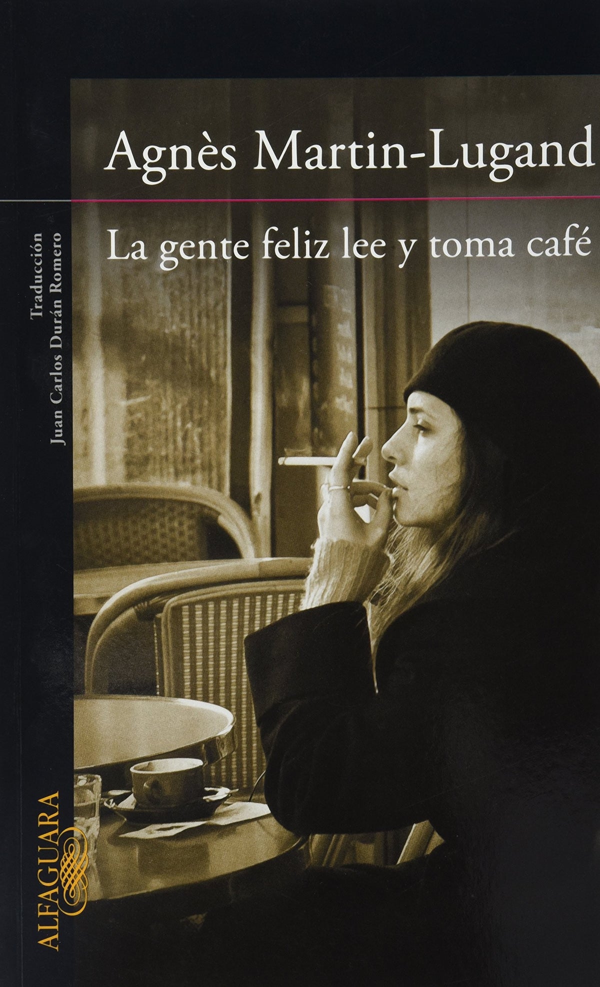 LA GENTE FELIZ LEE Y TOMA CAFE