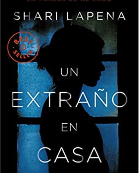 UN EXTRAÑO EN CASA
